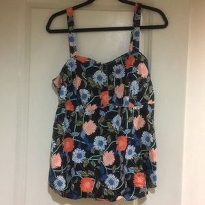 Floral Tank with side buttons